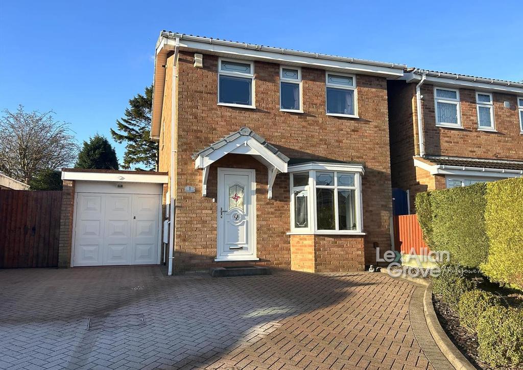 Sandringham Drive, Rowley Regis 3 bed house £270,000