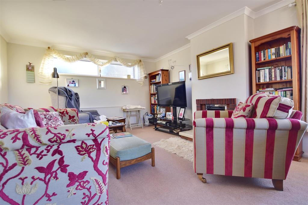 Gresham Way, St. LeonardsOnSea 3 bed detached house £425,000