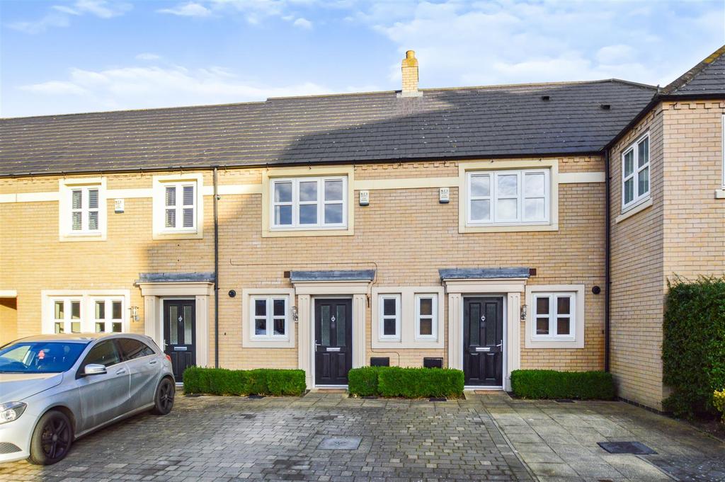 St. Court, Willerby, Hull 2 bed terraced house £190,000