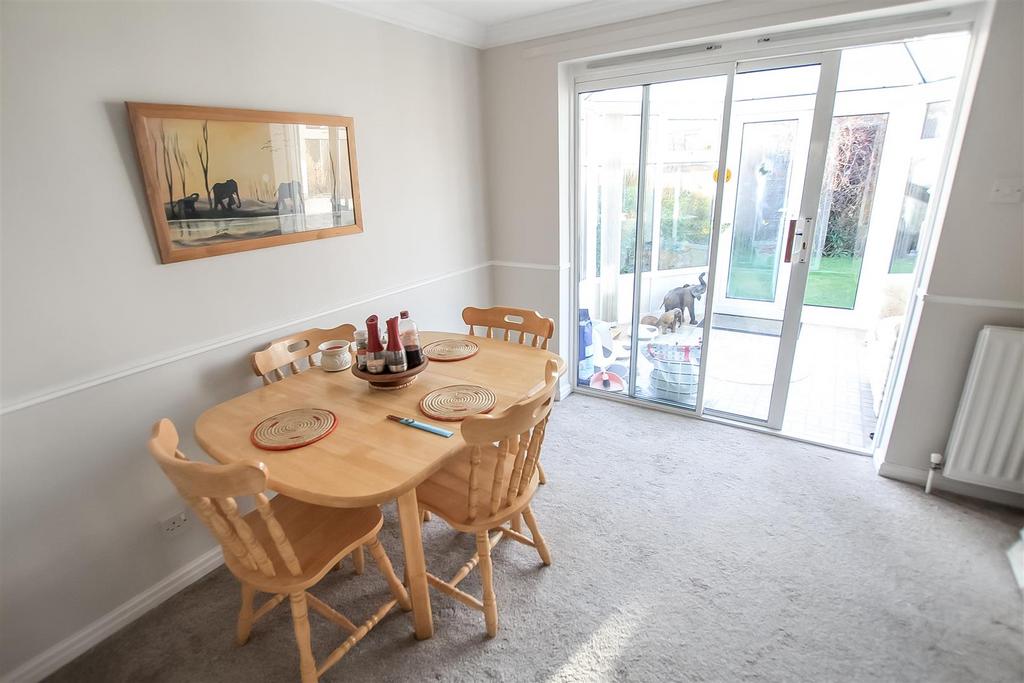 Dining Room.jpg