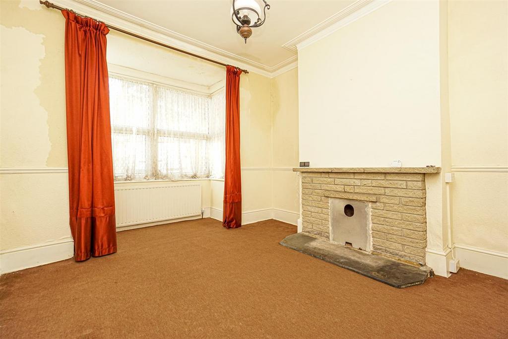 Athelstan Road, Hastings 2 bed semidetached house for sale £230,000