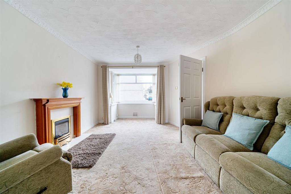 Waun Wen Road, Swansea 2 bed end of terrace house £115,000