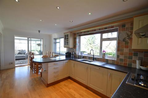 43 Ashfields Road, Shrewsbury, SY1 3SB