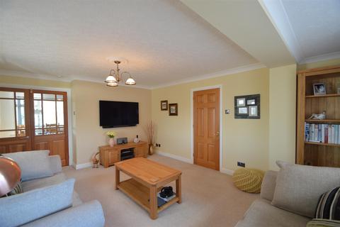 43 Ashfields Road, Shrewsbury, SY1 3SB