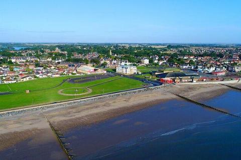 Apartment 15, Broadway House Broadway, Hornsea, HU18 1PZ