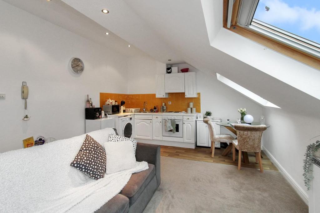 Mill Lane, Boroughbridge, York 1 bed flat £100,000