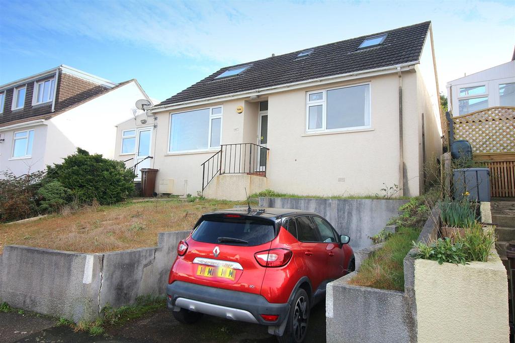 Hillside Road, Saltash 3 bed detached house £330,000