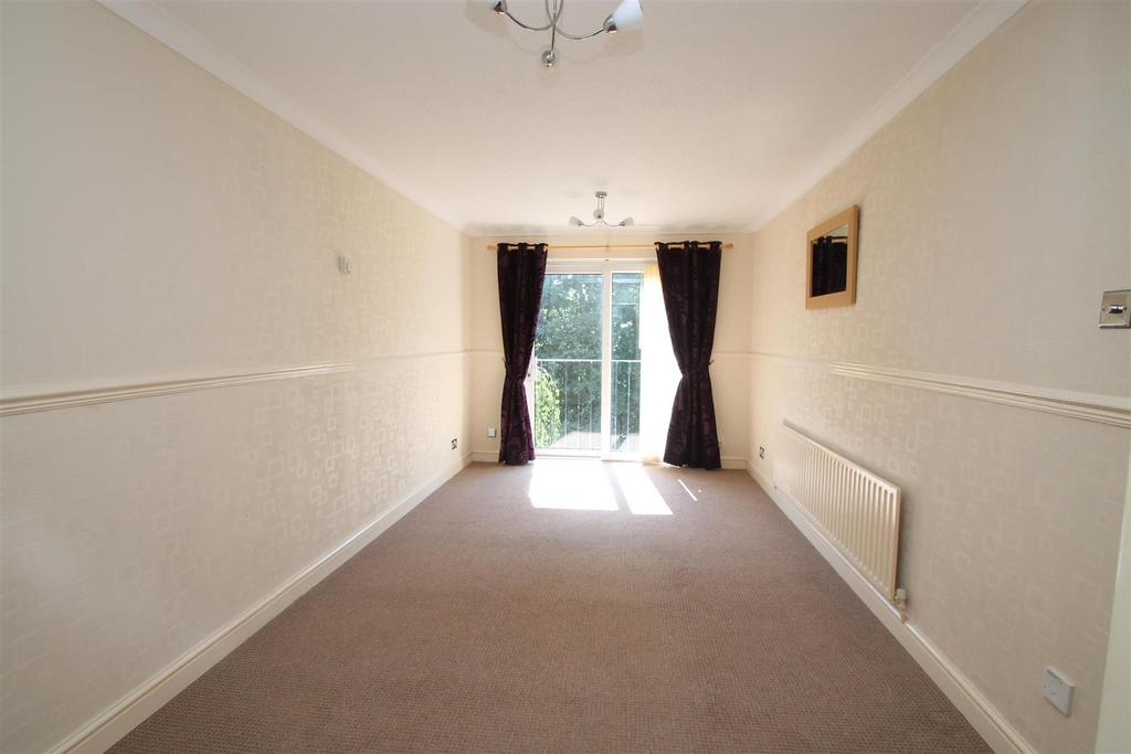 Northleach Close, Redditch, B98 8RA 1 bed apartment £600 pcm (£138 pw)