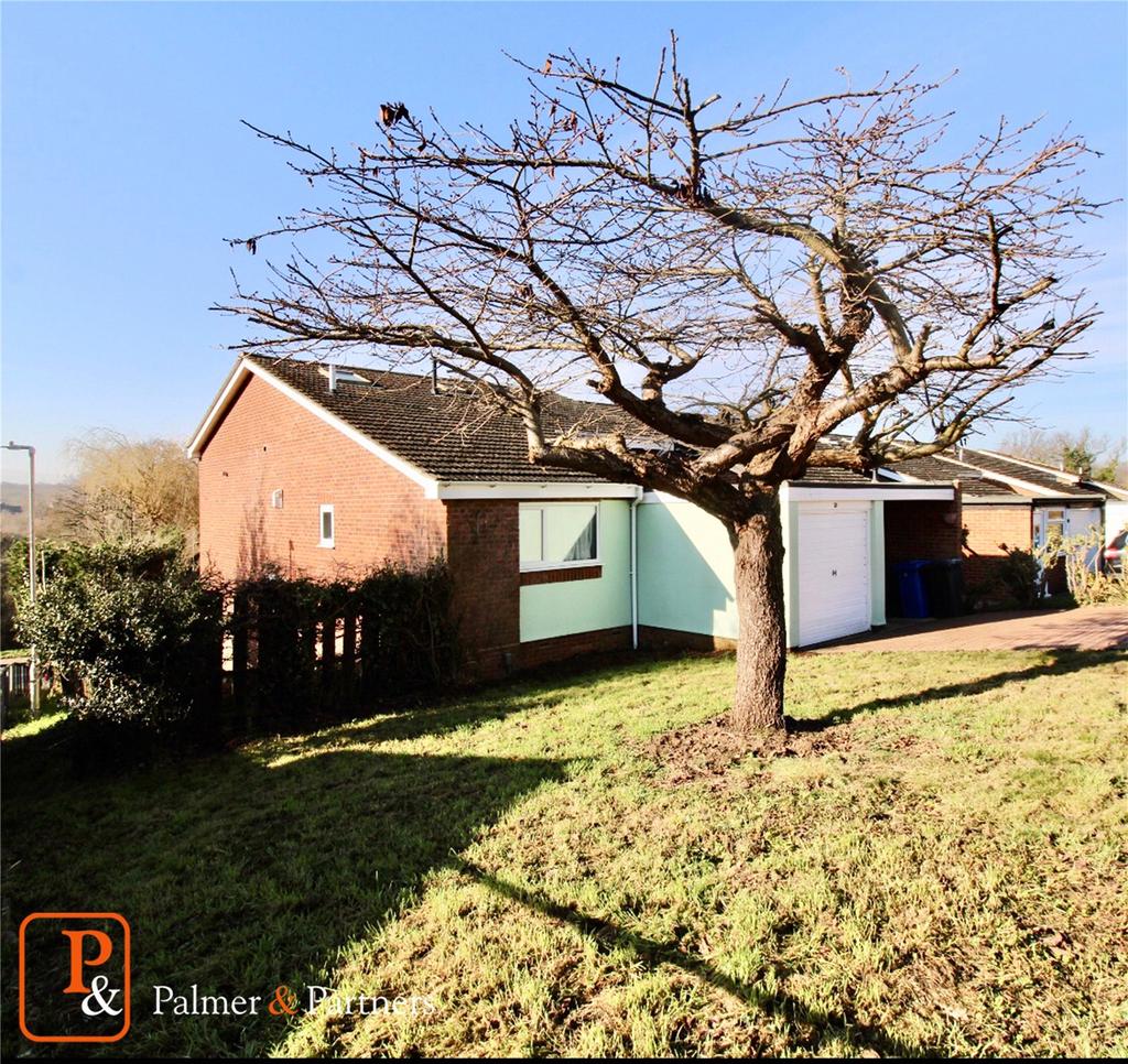 Furness Close, Ipswich, Suffolk, IP2 4 bed detached house £350,000