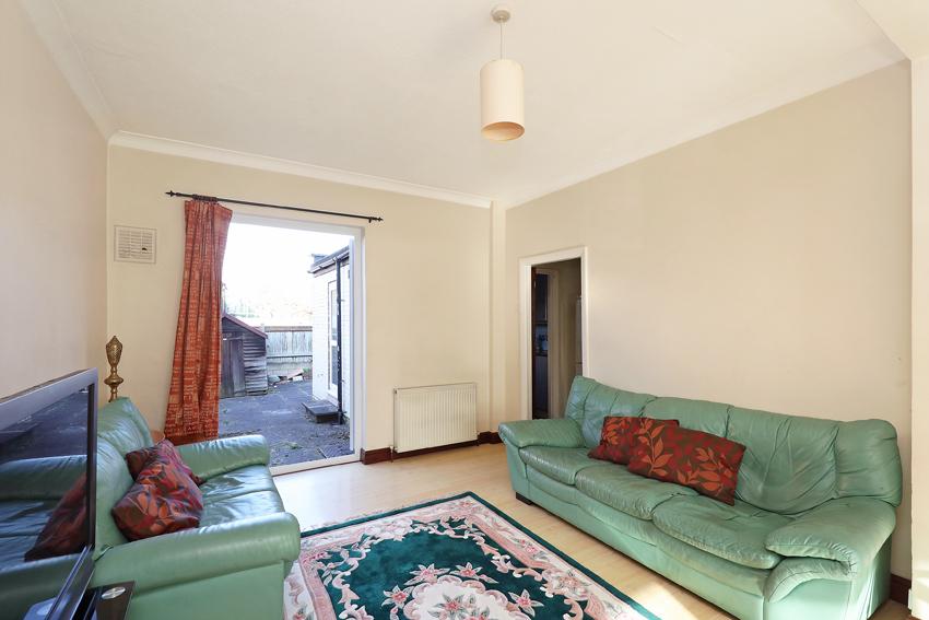 Ealing Park Gardens, Ealing, W5 4 bed house £825,000
