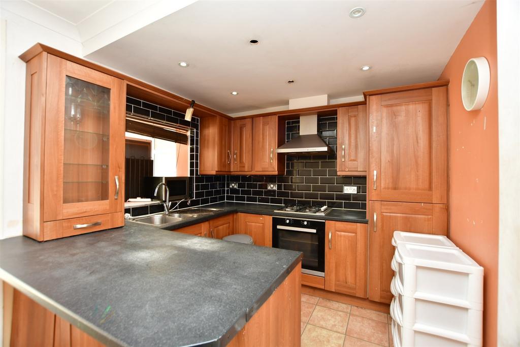 Kitchen/ Dining Area