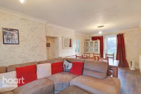 3 bedroom terraced house for sale, Medway Road, Newport