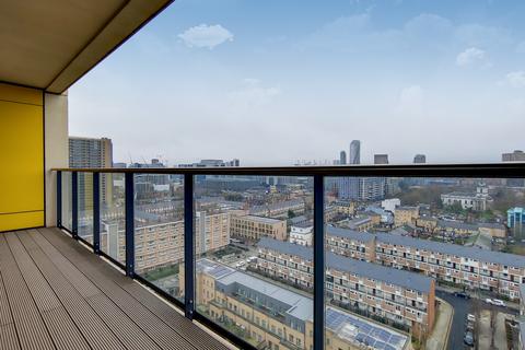 3 bedroom apartment to rent, Panoramic Tower, 6 Hay Currie Street, London, E14