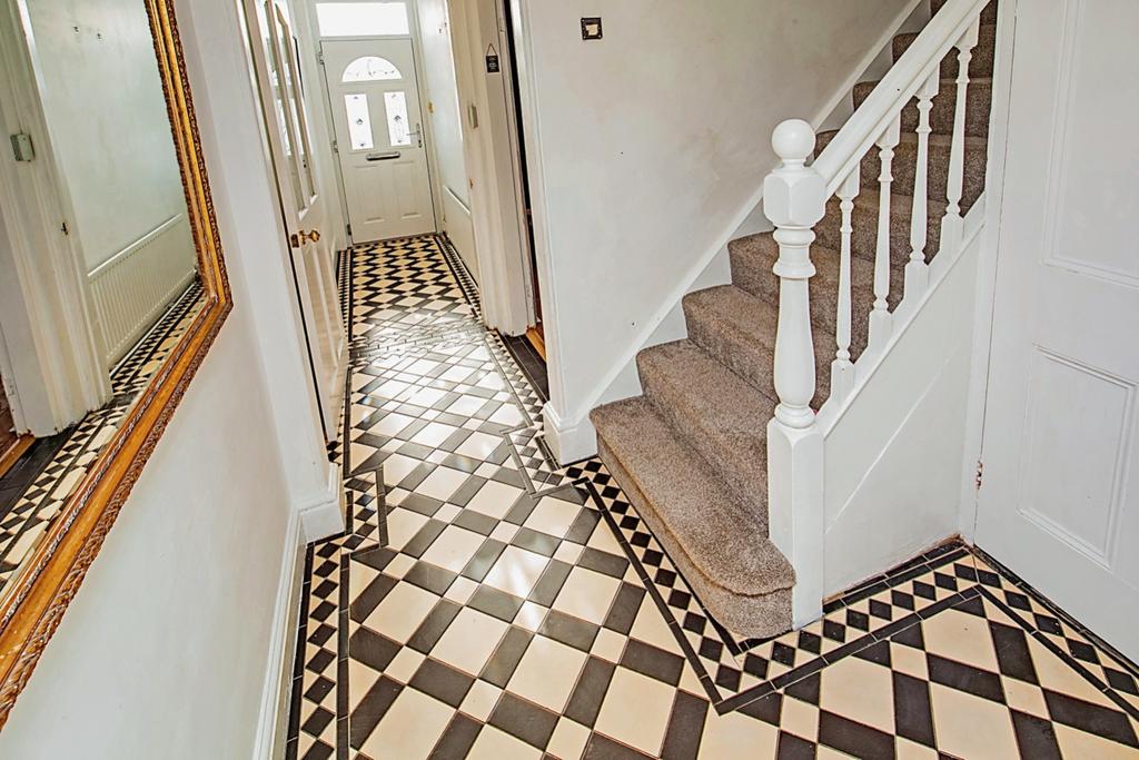 The Green, Swanwick, Alfreton... 4 bed terraced house £270,000