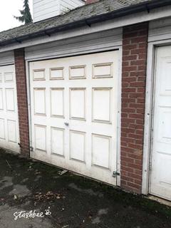 Garage to rent, Merchants Quay, Salford M50