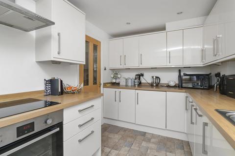 34 Bavelaw Crescent, Penicuik, EH26 9AT