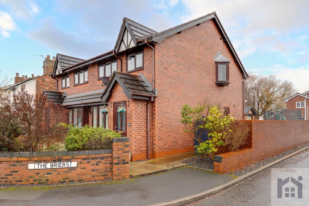 The Green, Eccleston, PR7 5TF 3 bed semidetached house £215,000