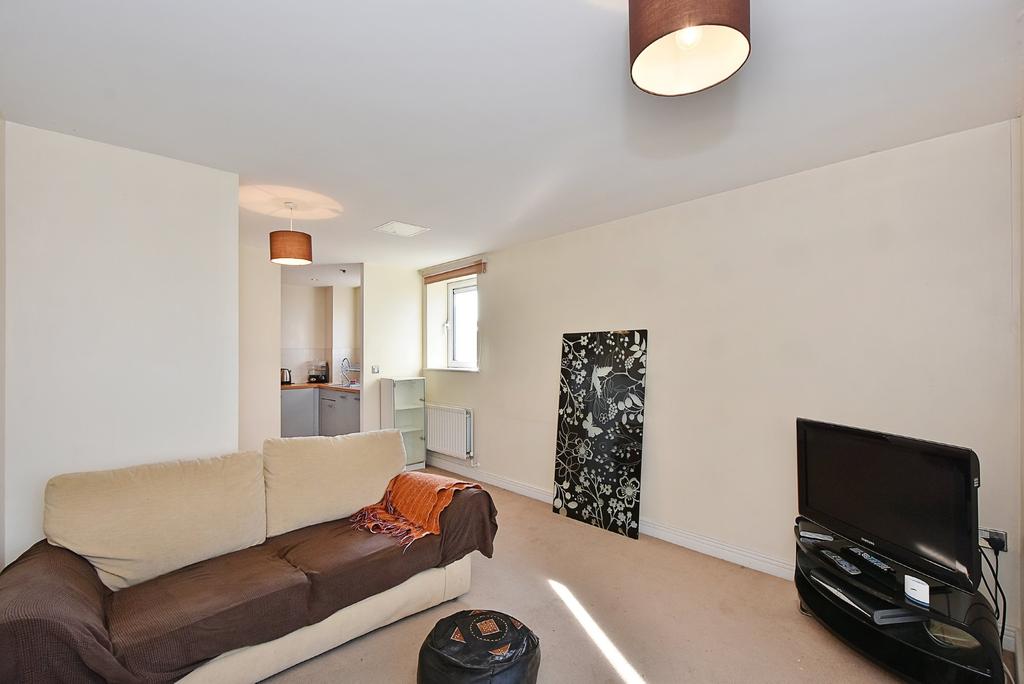 Tideslea Tower, Woolwich, London SE28 1 bed flat to rent - £1,500 pcm ...