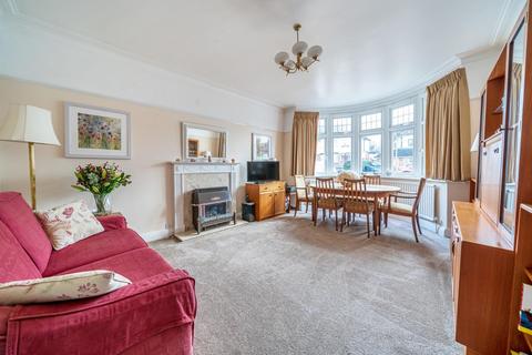 10 Highfield Drive, West Wickham, BR4 9NH