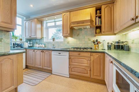 10 Highfield Drive, West Wickham, BR4 9NH