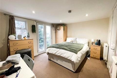 5 bedroom terraced house to rent, Strode Street, Egham, Surrey, TW20