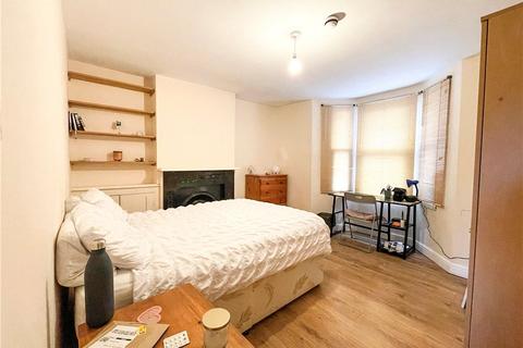 5 bedroom terraced house to rent, Strode Street, Egham, Surrey, TW20