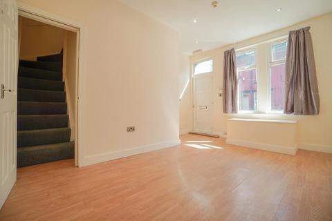 7 Knowle Grove, Leeds, LS4 2PN