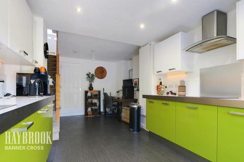 33 Baslow Road, Sheffield, S17 4DL
