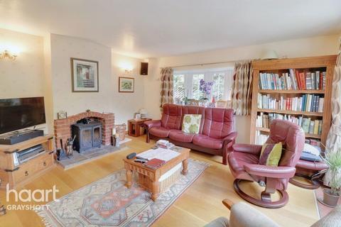 The Green Finger School Road, Grayshott, Hindhead, GU26 6LR