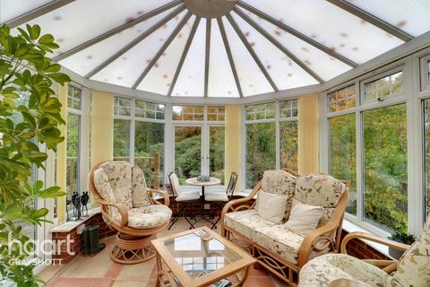 The Green Finger School Road, Grayshott, Hindhead, GU26 6LR