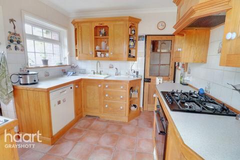 The Green Finger School Road, Grayshott, Hindhead, GU26 6LR