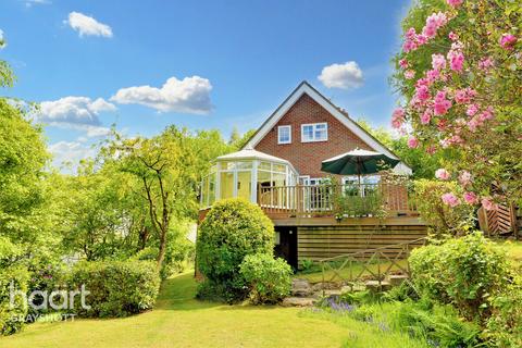 The Green Finger School Road, Grayshott, Hindhead, GU26 6LR