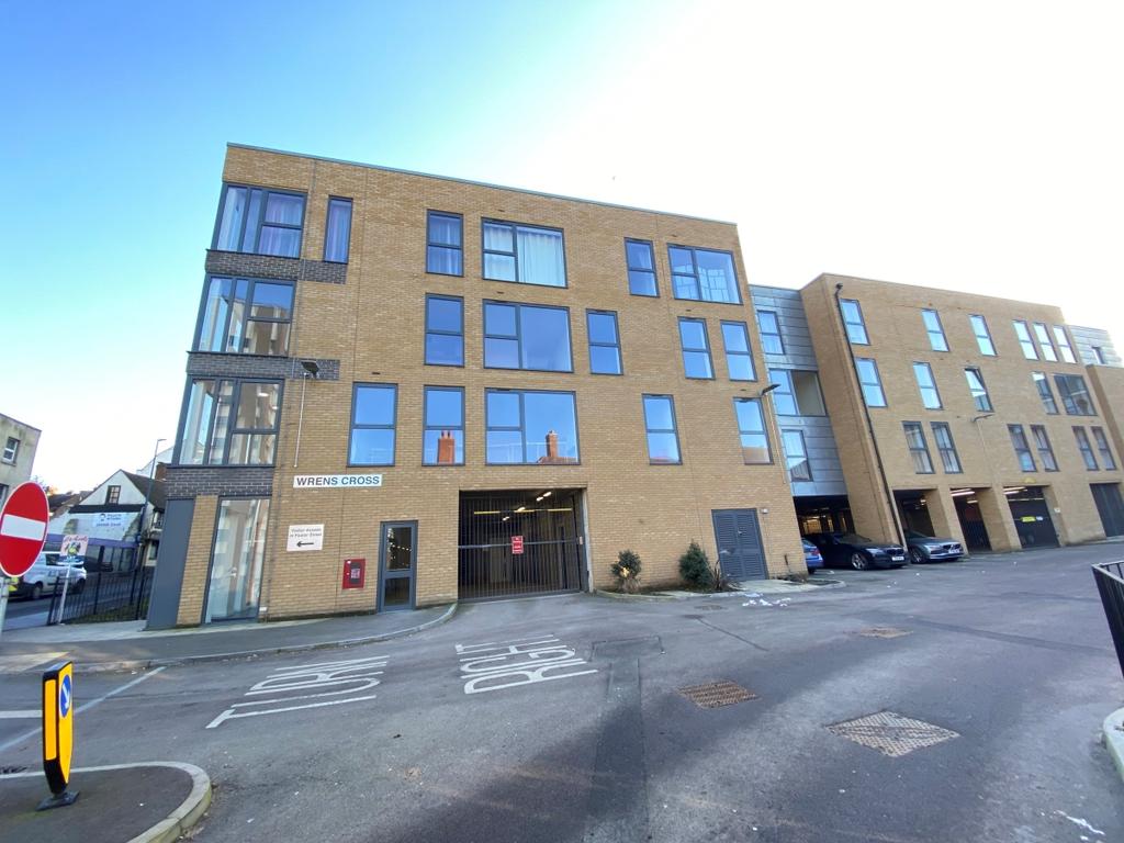 Upper Stone Street Maidstone ME15 2 bed apartment - £1,300 pcm (£300 pw)