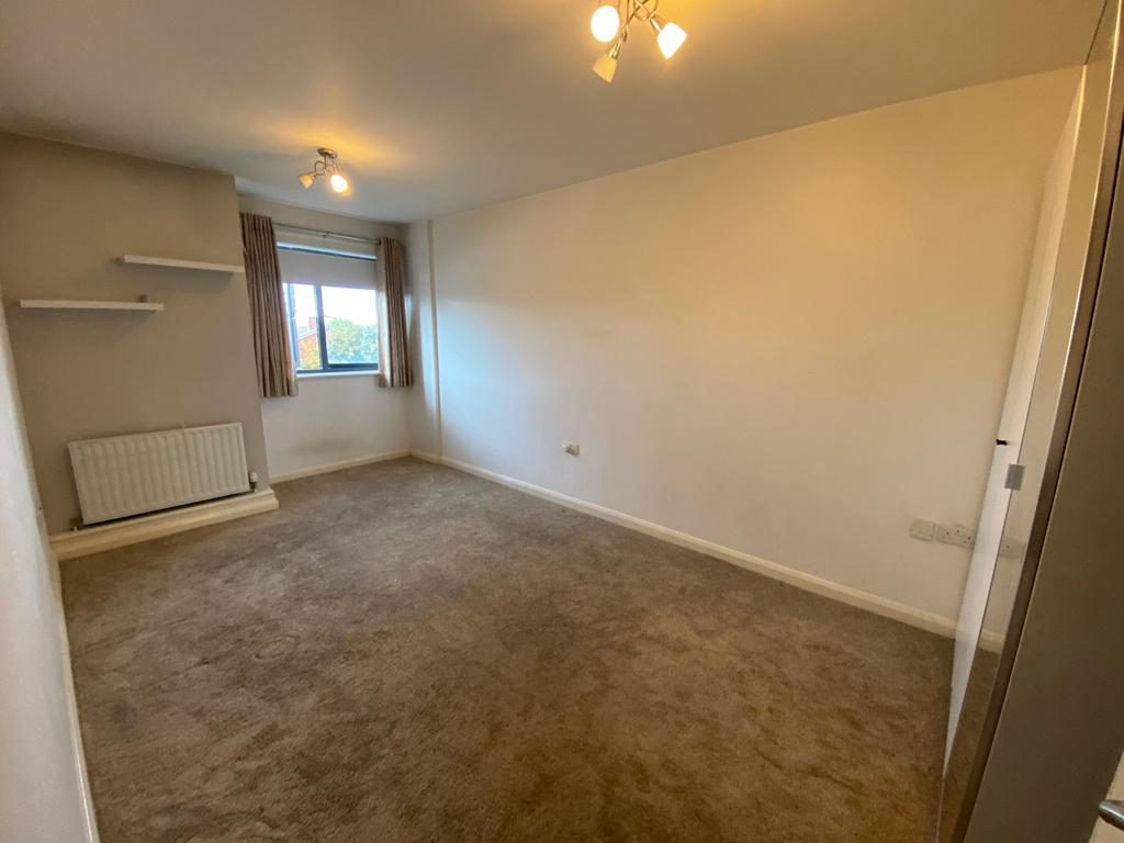 Apartment in Newham - More
