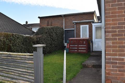 27 Branscombe Road, Tiverton, EX16 4AB