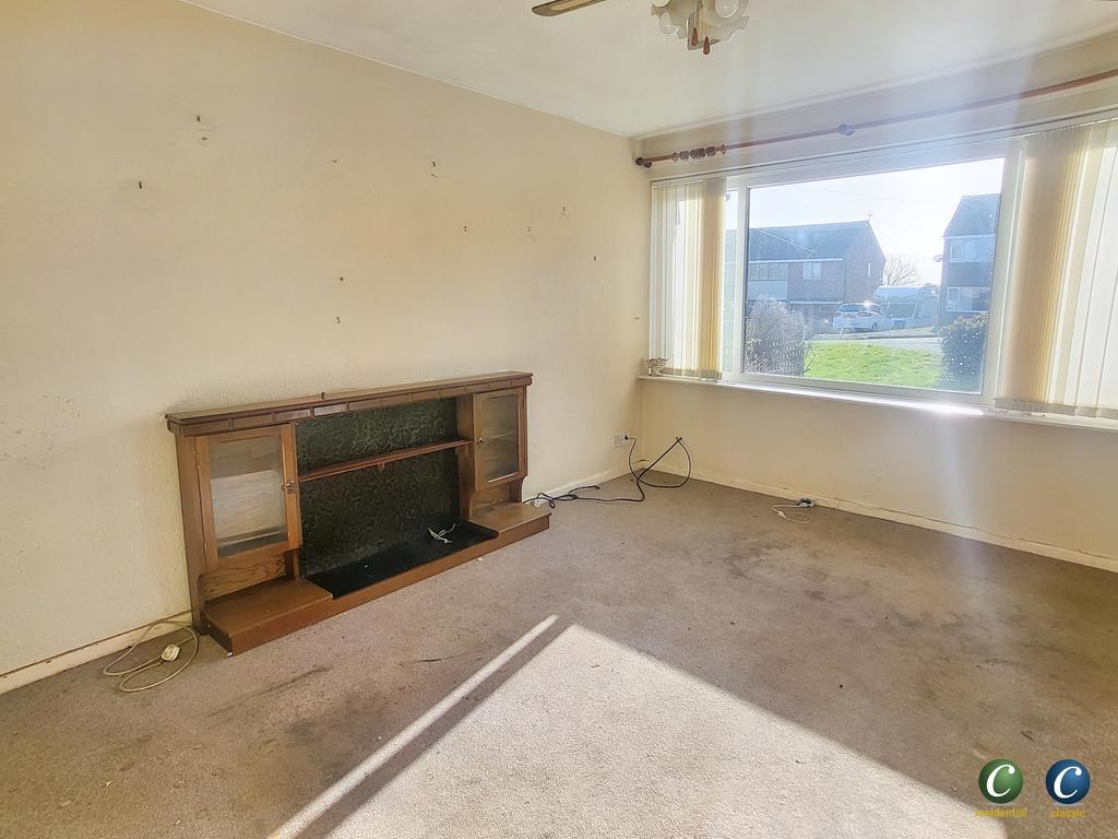 Vicarage Drive, Stramshall... 3 bed semidetached house £230,000