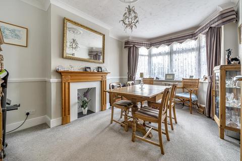 25 The Lees, Croydon, CR0 8AR