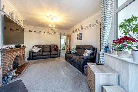 25 The Lees, Croydon, CR0 8AR