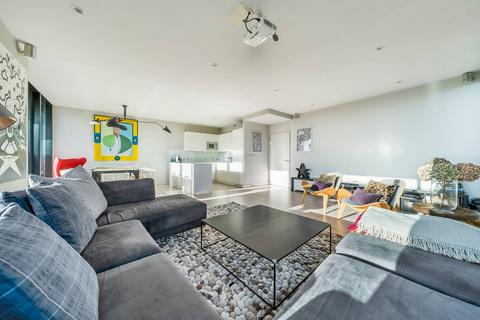 2 bedroom flat for sale, Amelia Street, Elephant and Castle, London, SE17