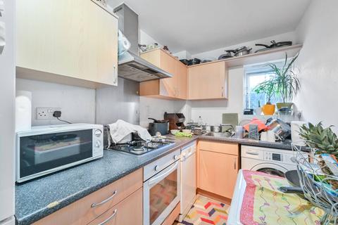 Flat 18, Quince House Hemlock Close, London, SW16 5PN