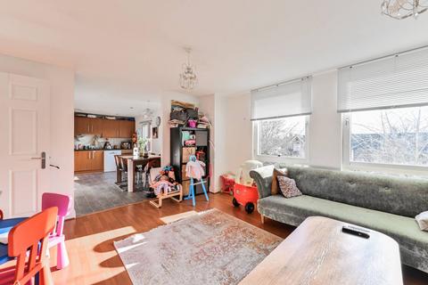 2 bedroom flat for sale, Winkfield Road, Wood Green, London, N22