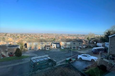 undefined, Den Hill, Eastbourne BN20