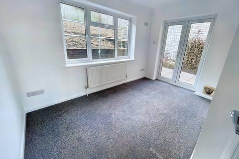undefined, Den Hill, Eastbourne BN20