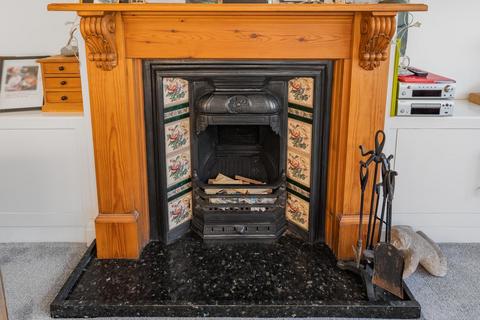 34 Wharncliffe Road, London, SE25 6SL