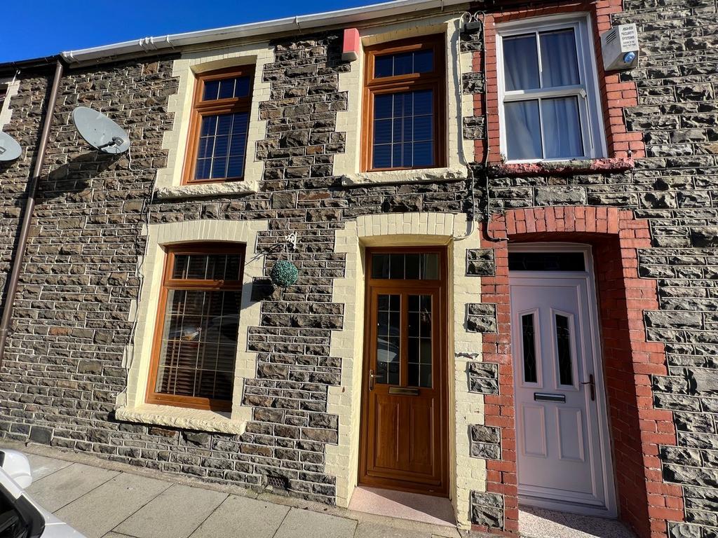Miskin Street Treherbert Treorchy 3 bed terraced house £140,000