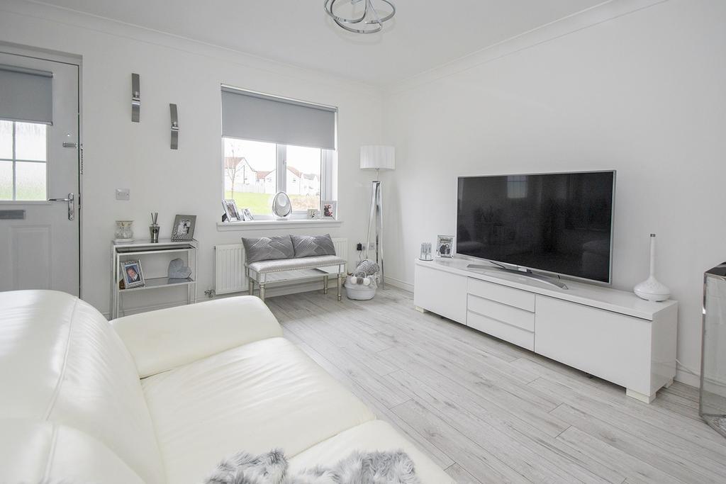 Ladyacre Wynd, Irvine, KA11 2 bed terraced house £140,000