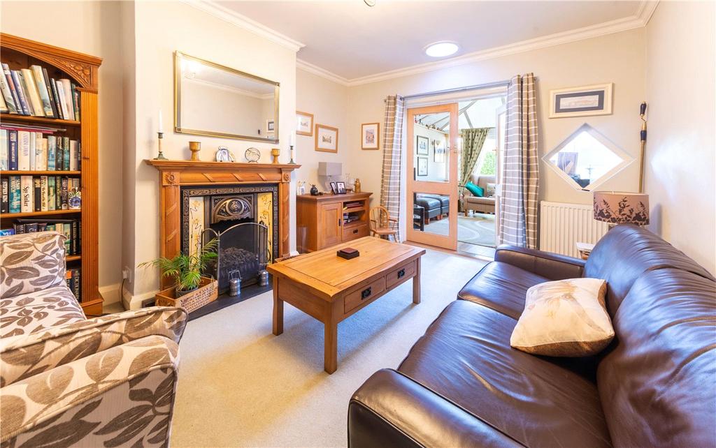 Oakwood Drive, St. Albans, Hertfordshire 3 bed bungalow £675,000