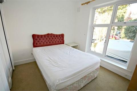 1 bedroom flat to rent, Chatsworth Road,, Kilburn