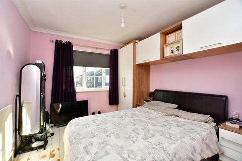 3 bedroom end of terrace house for sale, Allenby Walk, Sittingbourne, Kent