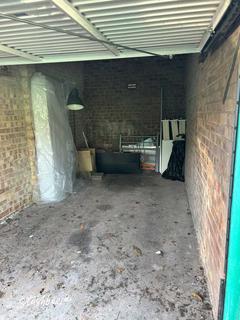 Garage to rent, Pinehurst Drive, Birmingham B38